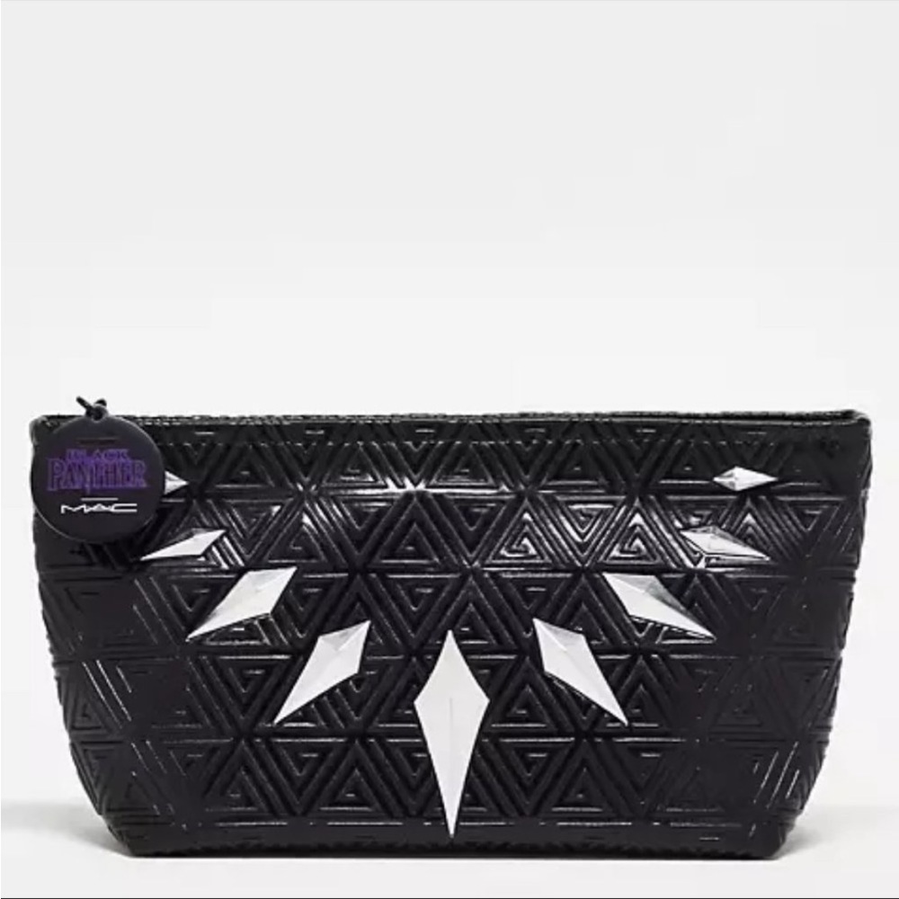 New MAC Black Panther Wakanda Forever Cosmetic Makeup Bag Rare Collector’s Item!